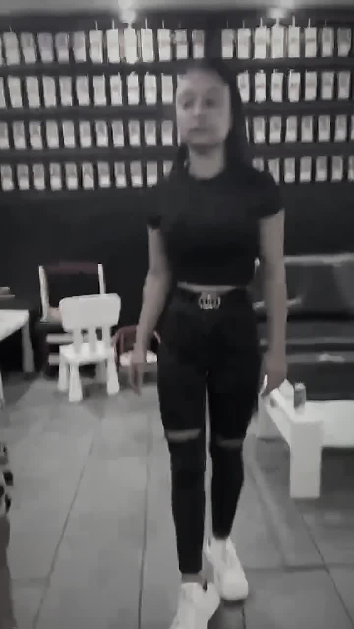 @Mònika