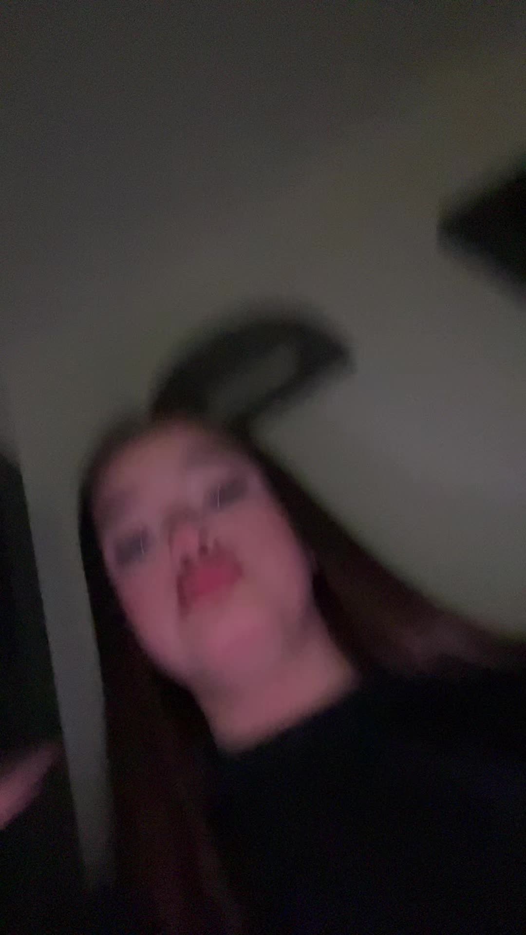 @7