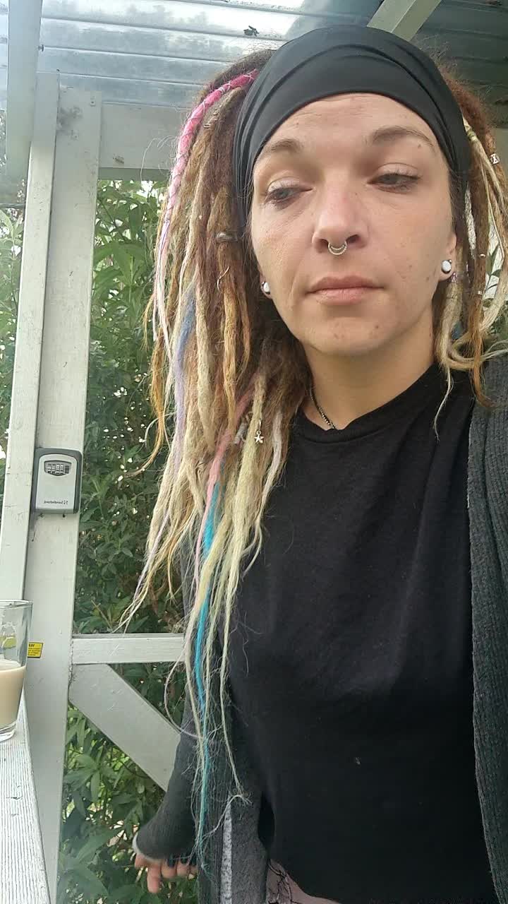 @Sj   💀  Tassie Dreadlocks