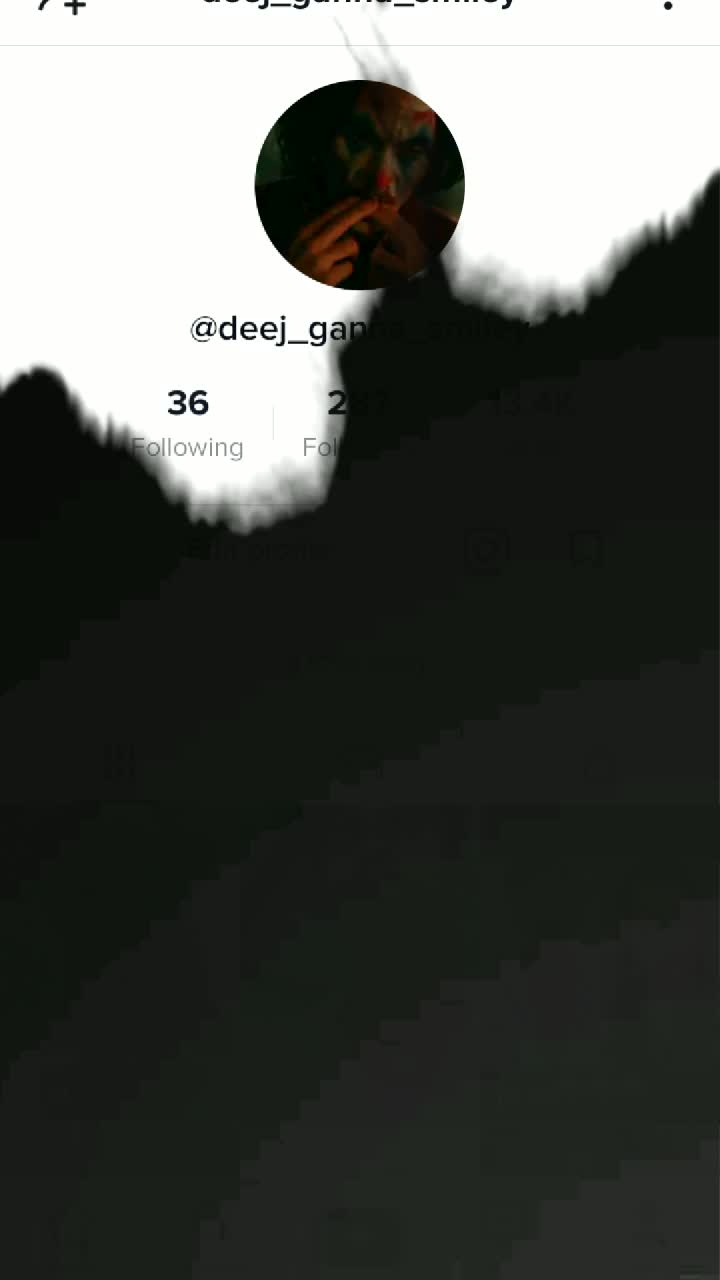 @deej_ganna_smiley