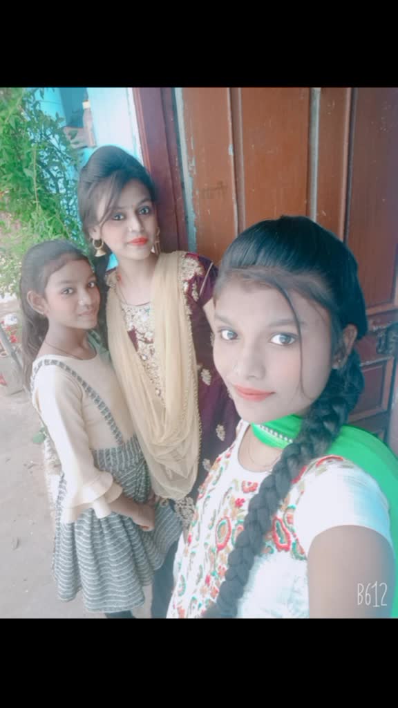 @neelu sahu😊😊😊😊