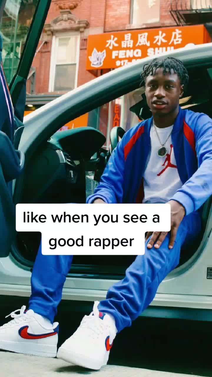 @Alex😁🔥