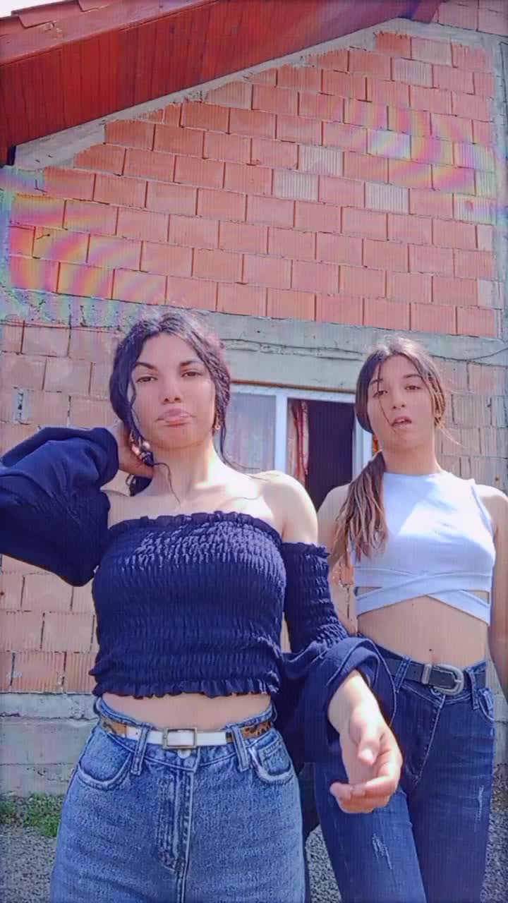 @Daniela🎭