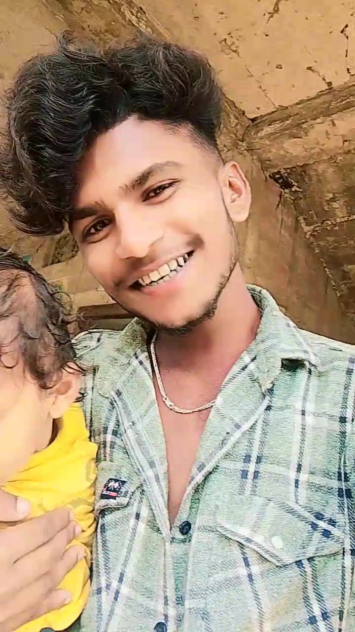 @Roshanrock010🤘😡