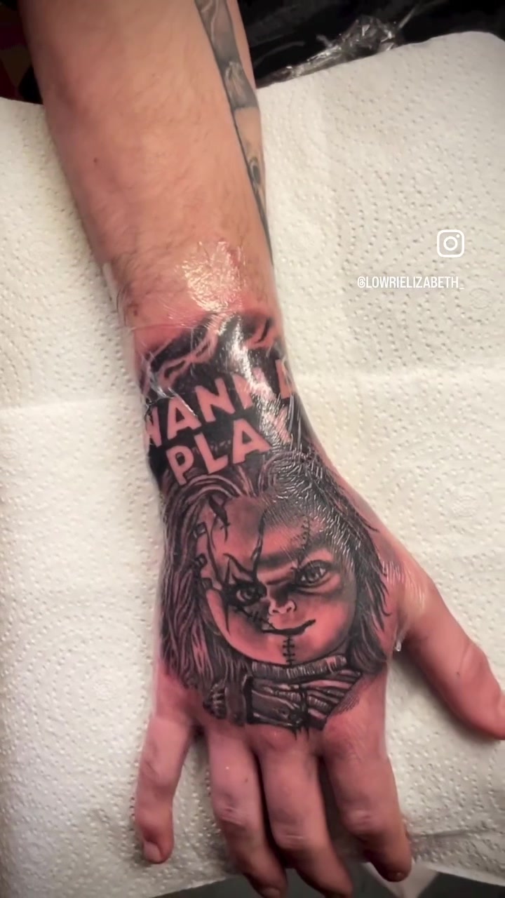 @Lowri Elizabeth Tattoo