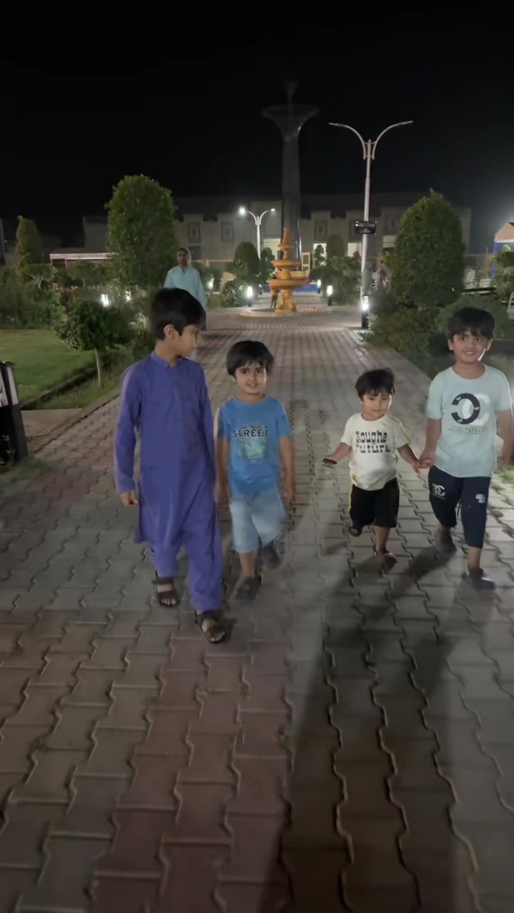 @Zeeshan Saeed 🇵🇰🇬🇧