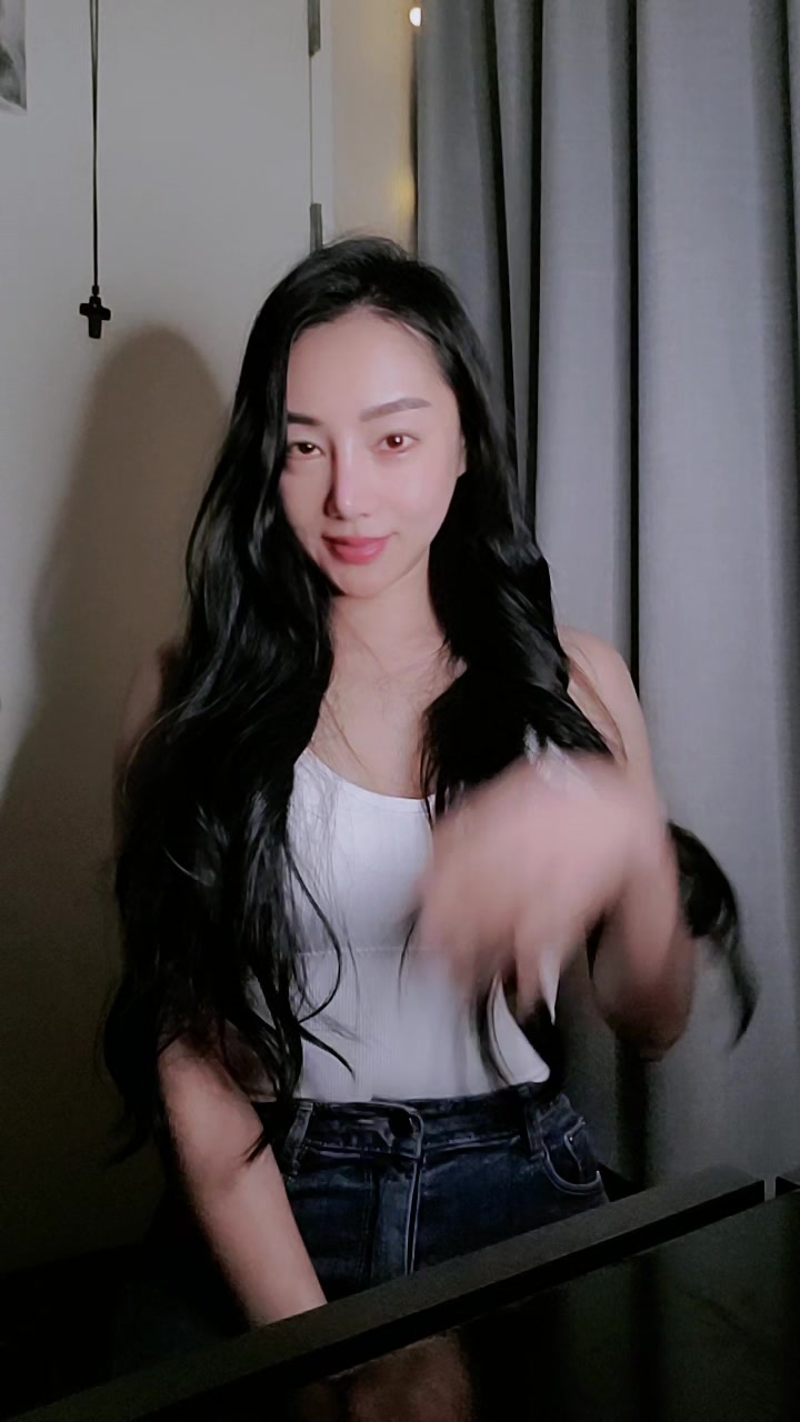 @yejixoxo