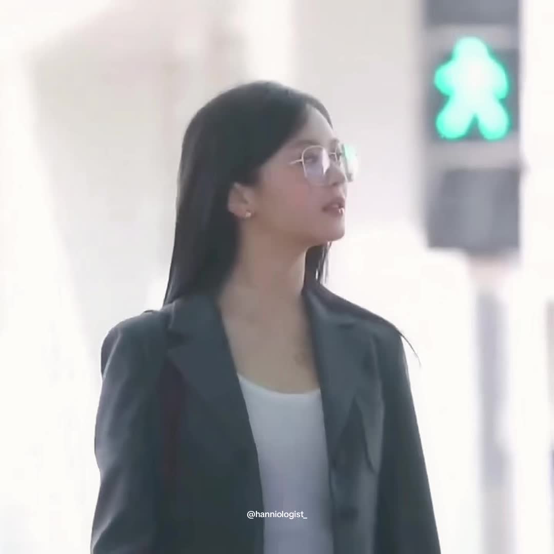 @hanniologist