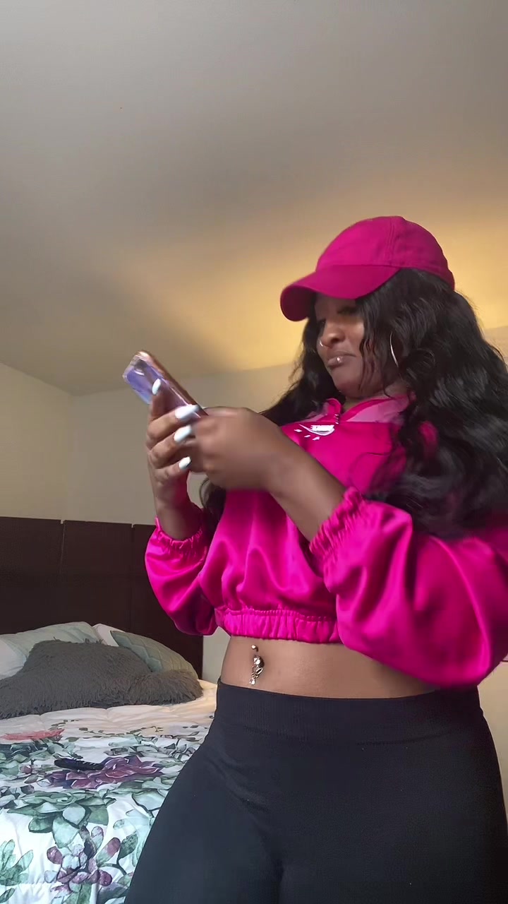 @_Sheispeachy