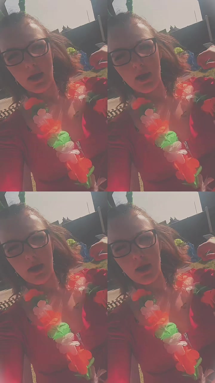@Scarletts spam acc