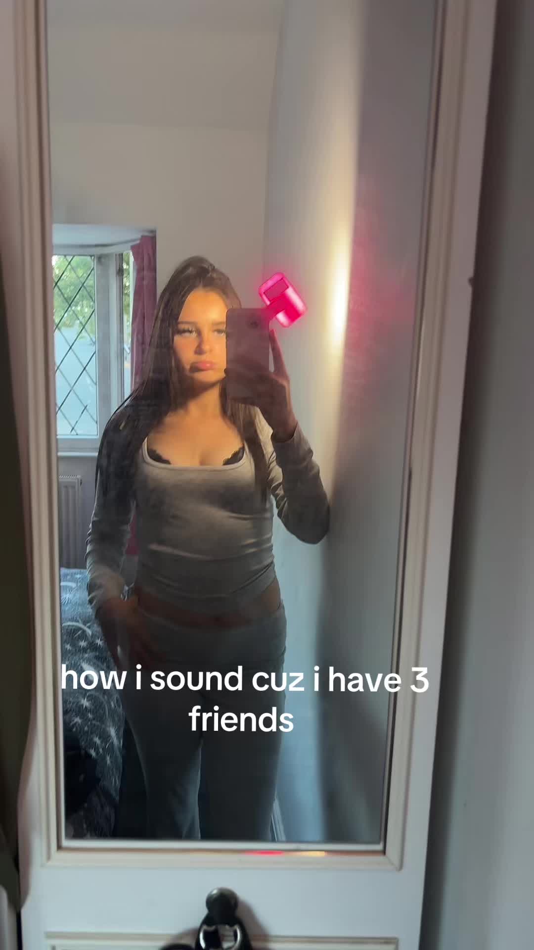 @ꨄ