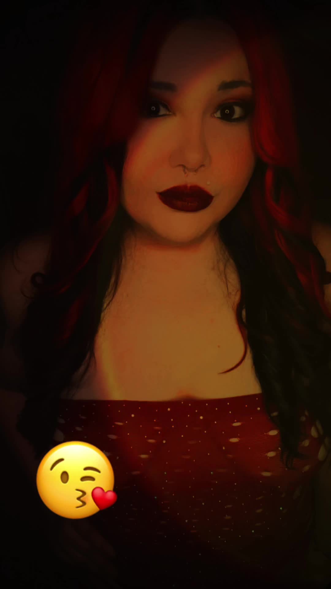 @~{Lauren}~