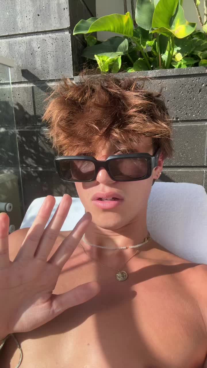 @AIDAN LEO
