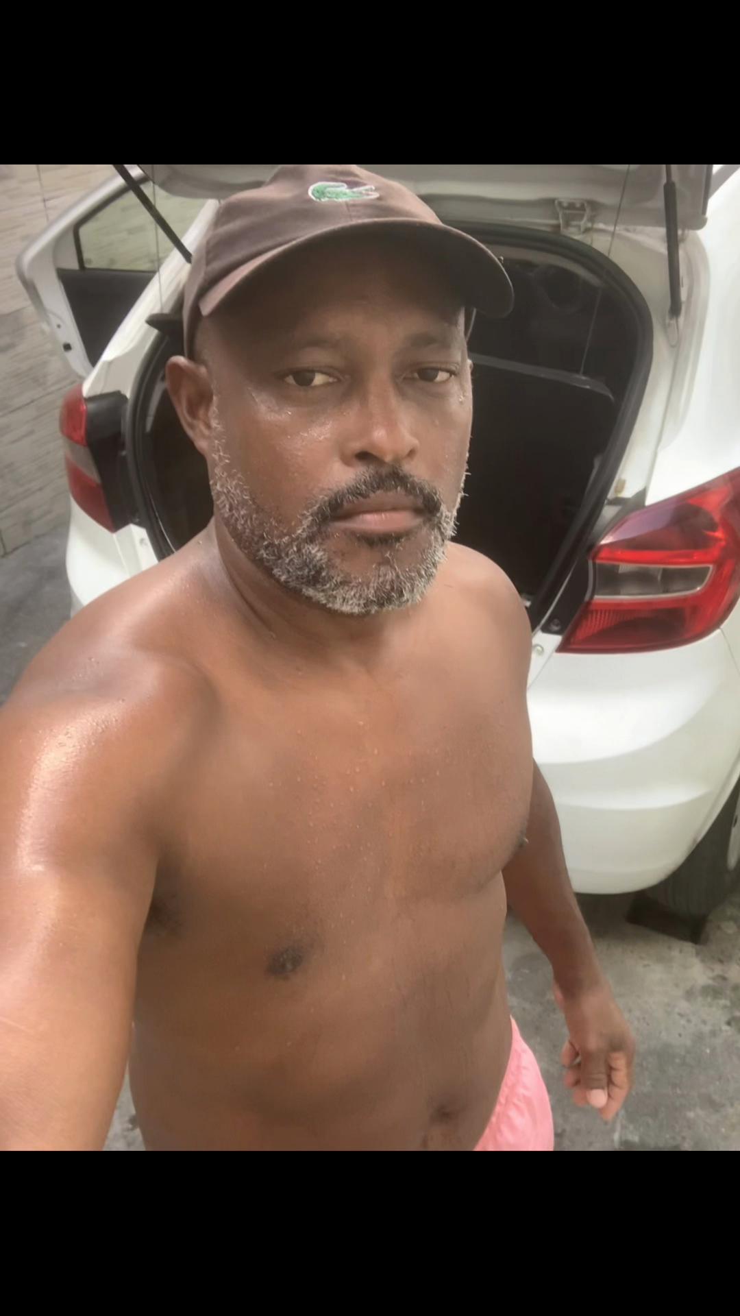 @Júnior