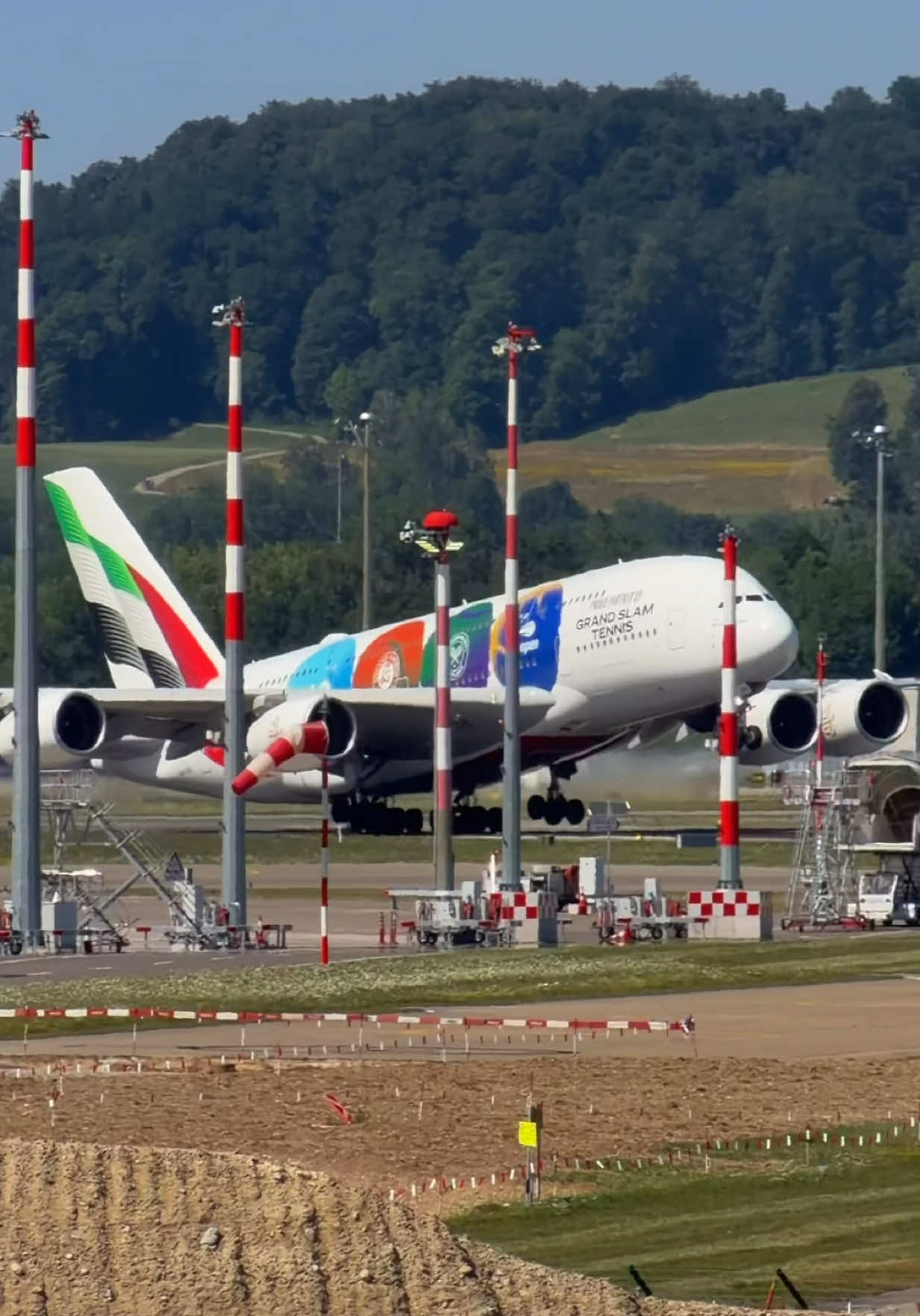 @ZRH_Airfieldmoments