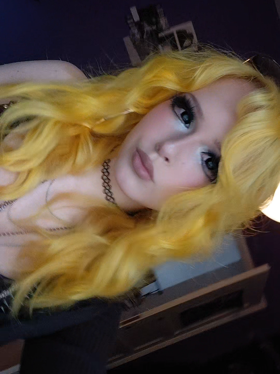 @𝒞𝒶𝓂𝒾🐜
