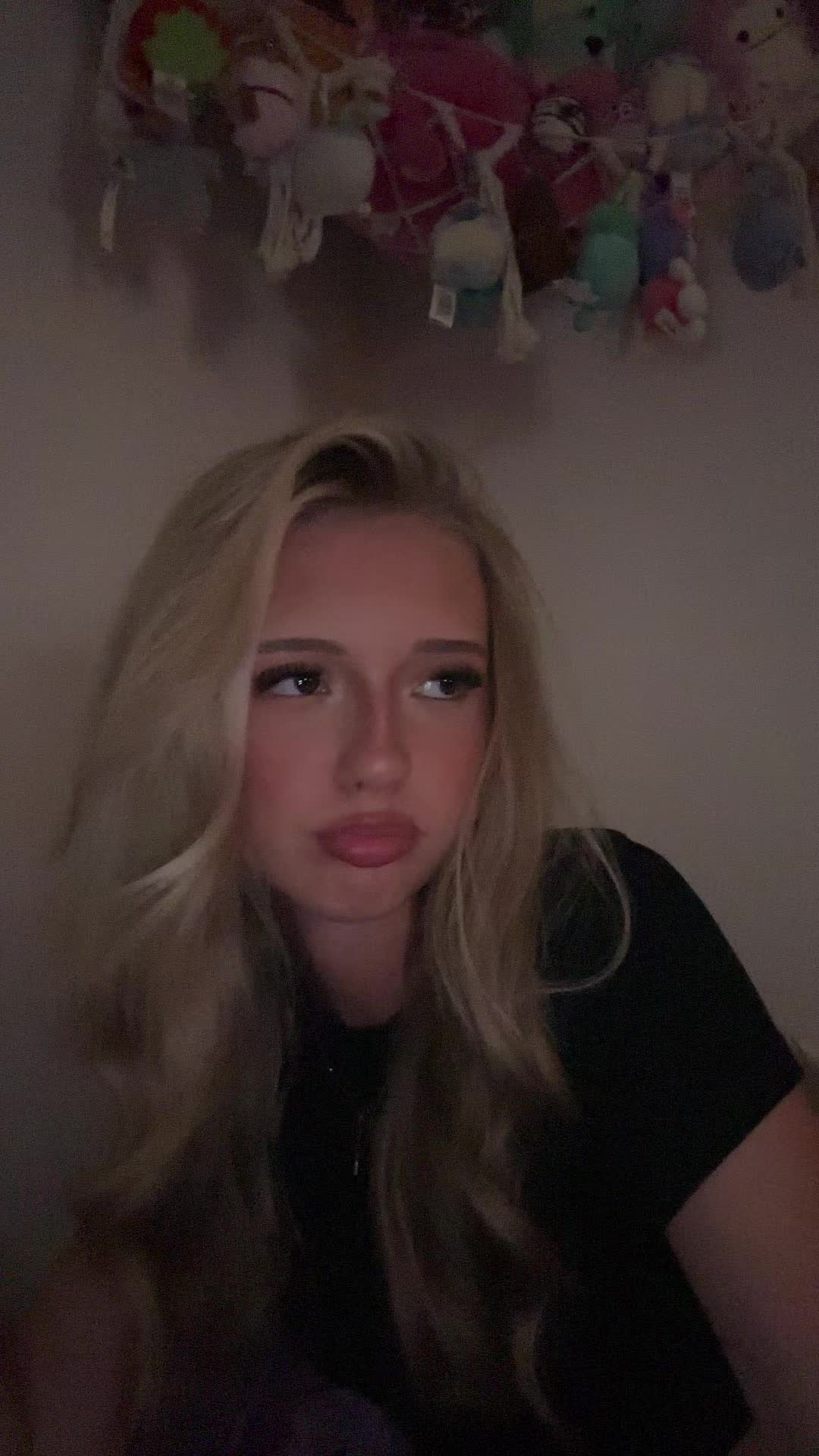 @⭒₊⊹ 𝘭𝘢𝘺𝘭𝘢 𝘬𝘪𝘮 ⭒˚.⋆