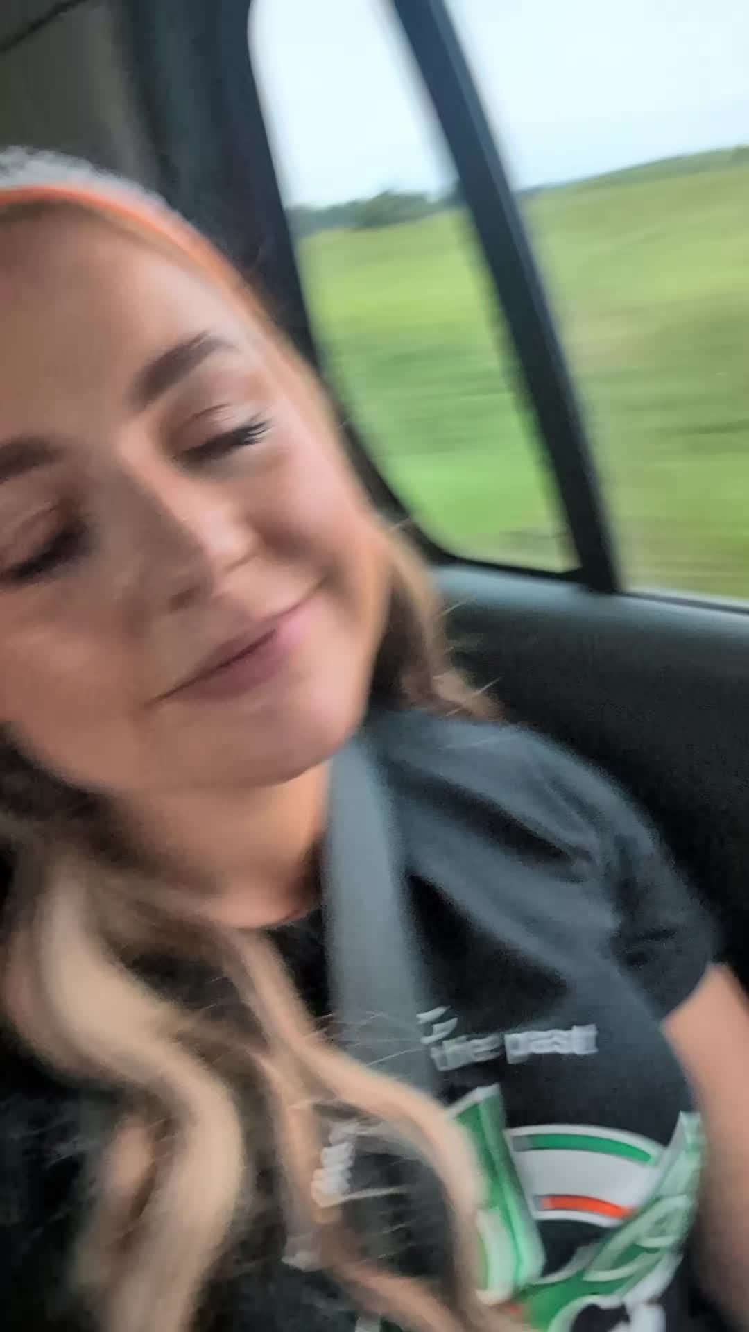 @Áine Ní G