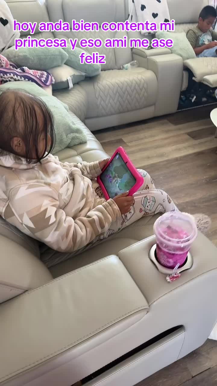 @Cari Falc&oacute;n Cz