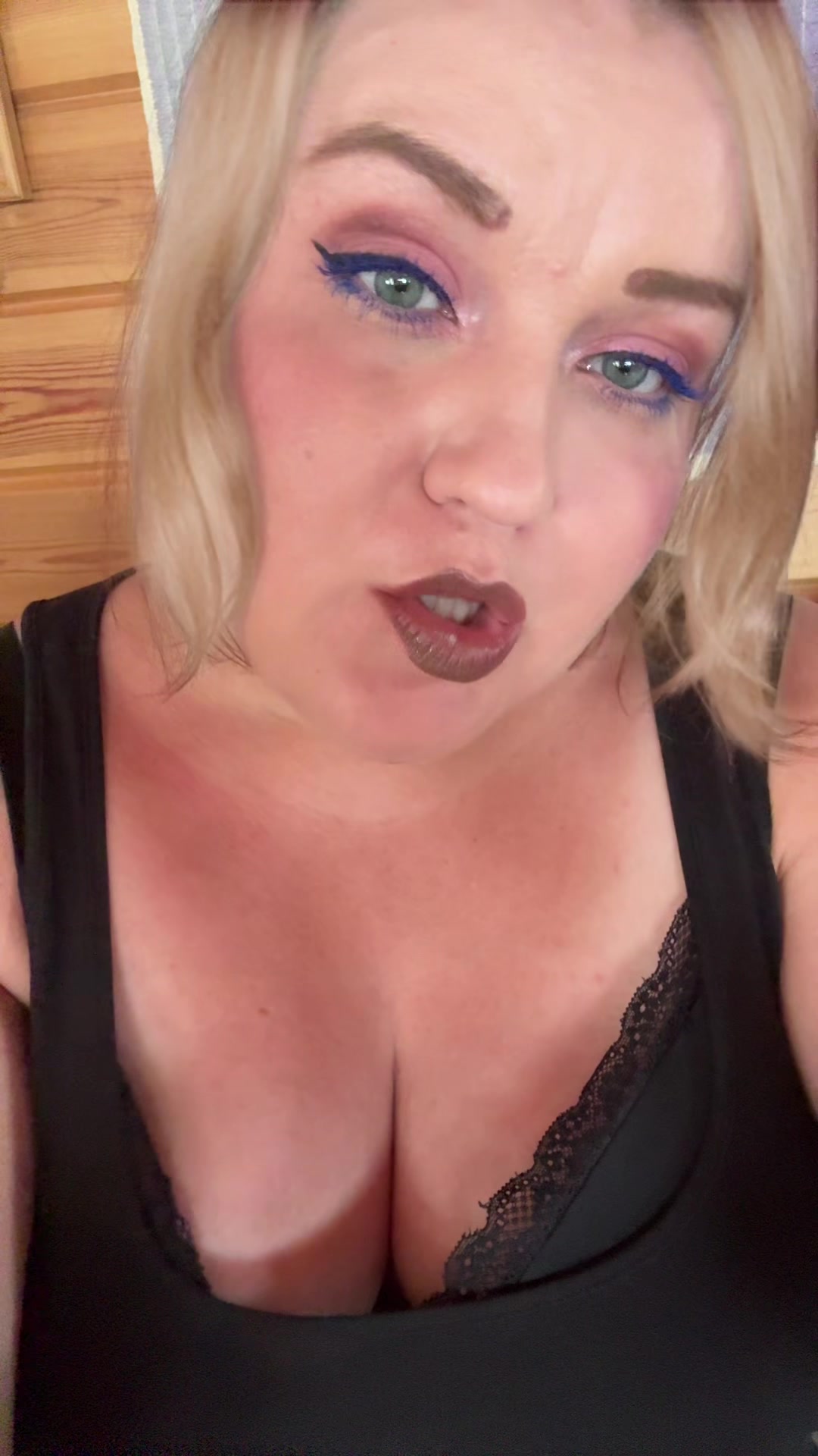 @Katya🎙️🎼🎧 IG: katyghurl 🖤