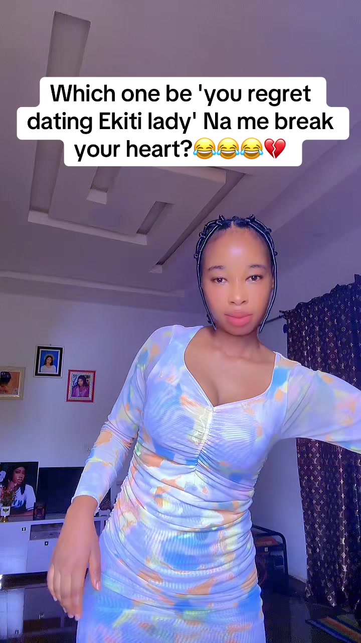 @AYOMIDEY THEEKITIGIRL 🤡
