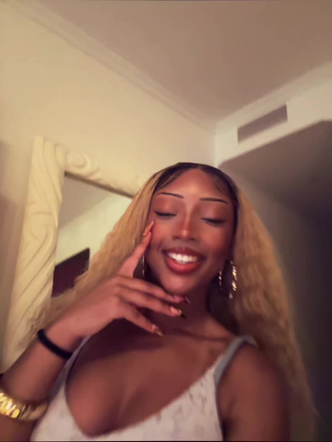 @𝐧𝐚𝐧𝐚