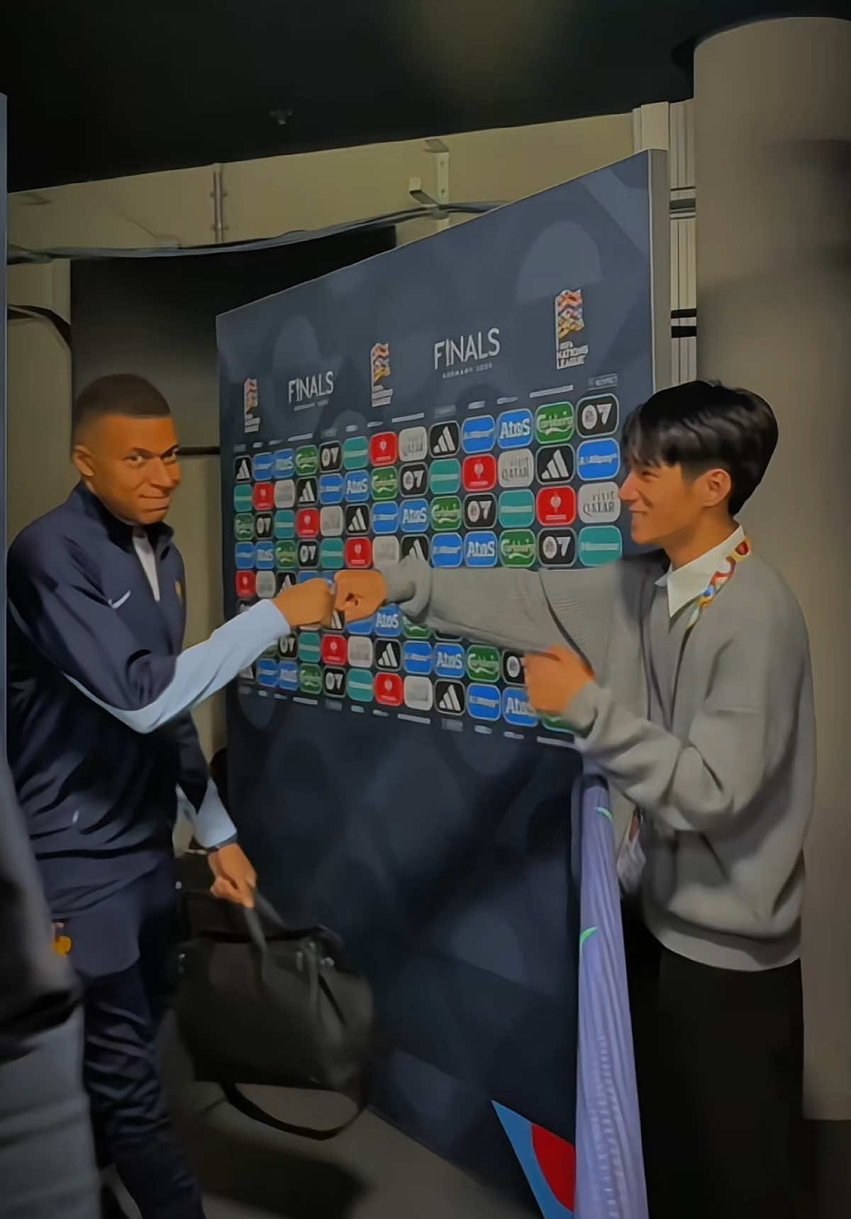 @Văn Anh Neymar