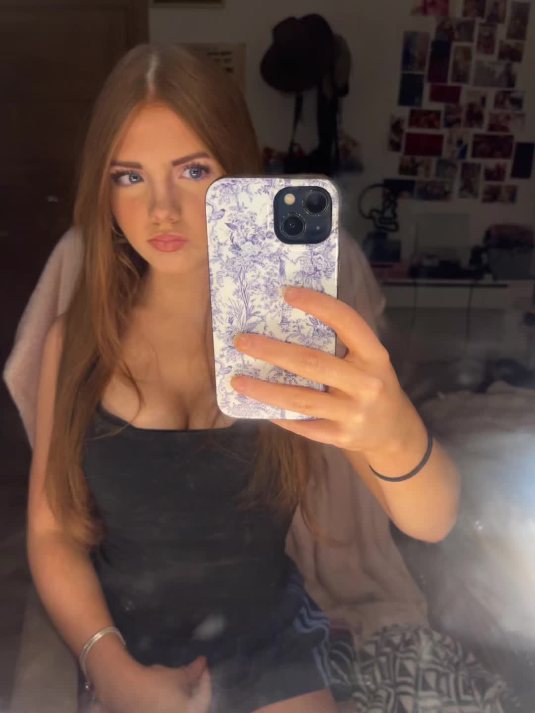 @R🫧isín