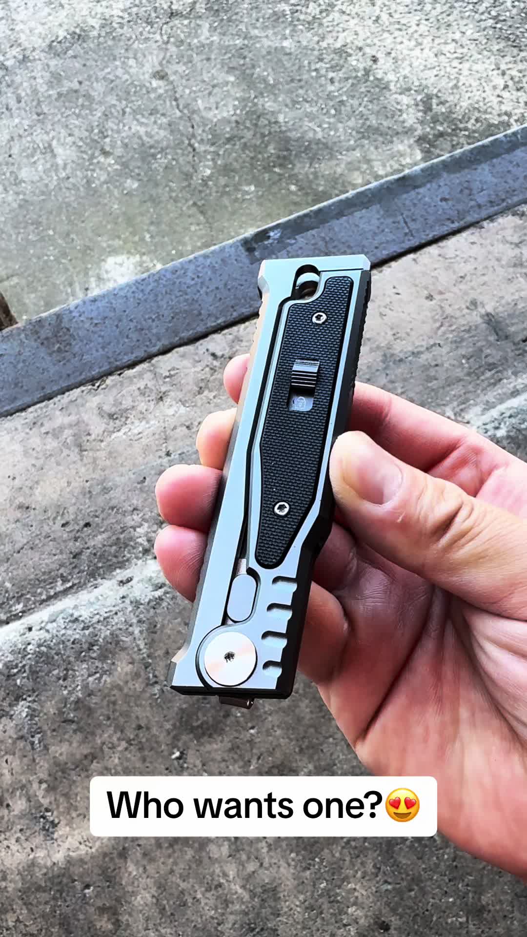 @MEGA.KNIFE