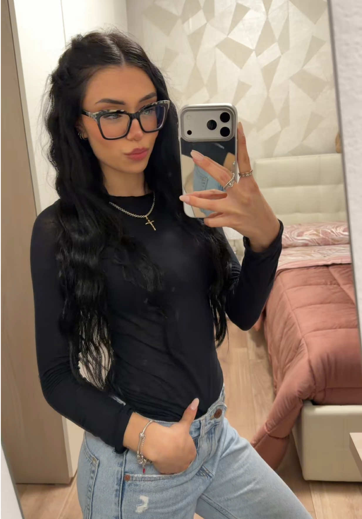 @ℰ𝓂𝒾𝓁𝒾𝒶