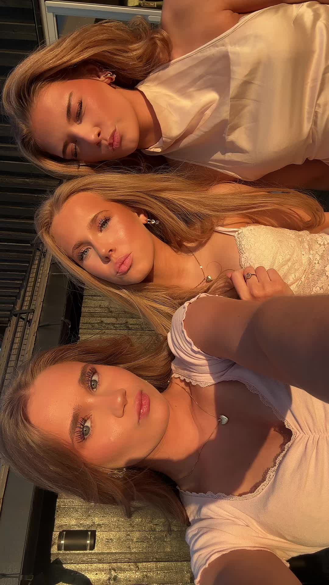@Elise