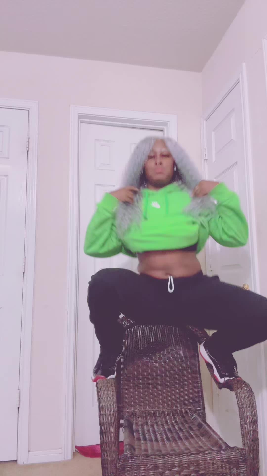 @Shawtysolit