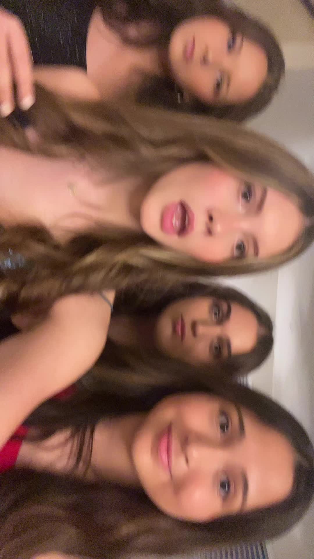 @Gabby C