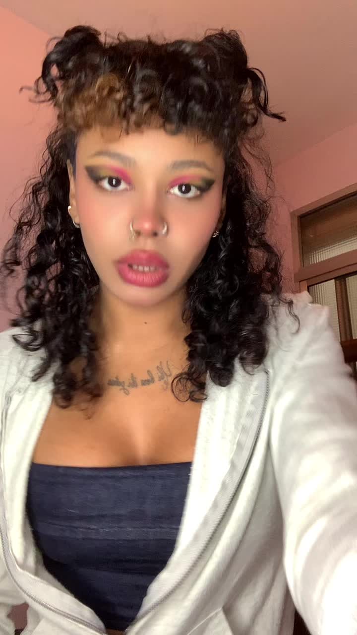 @Cleo sweet peach
