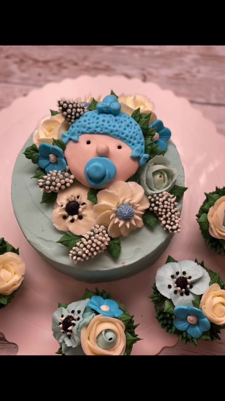 @Moon Made Cupcakes