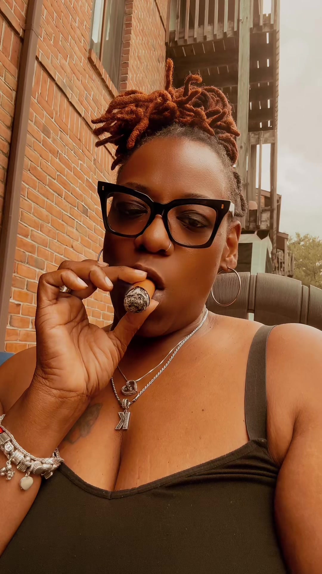 @MaxxSmokesCigars