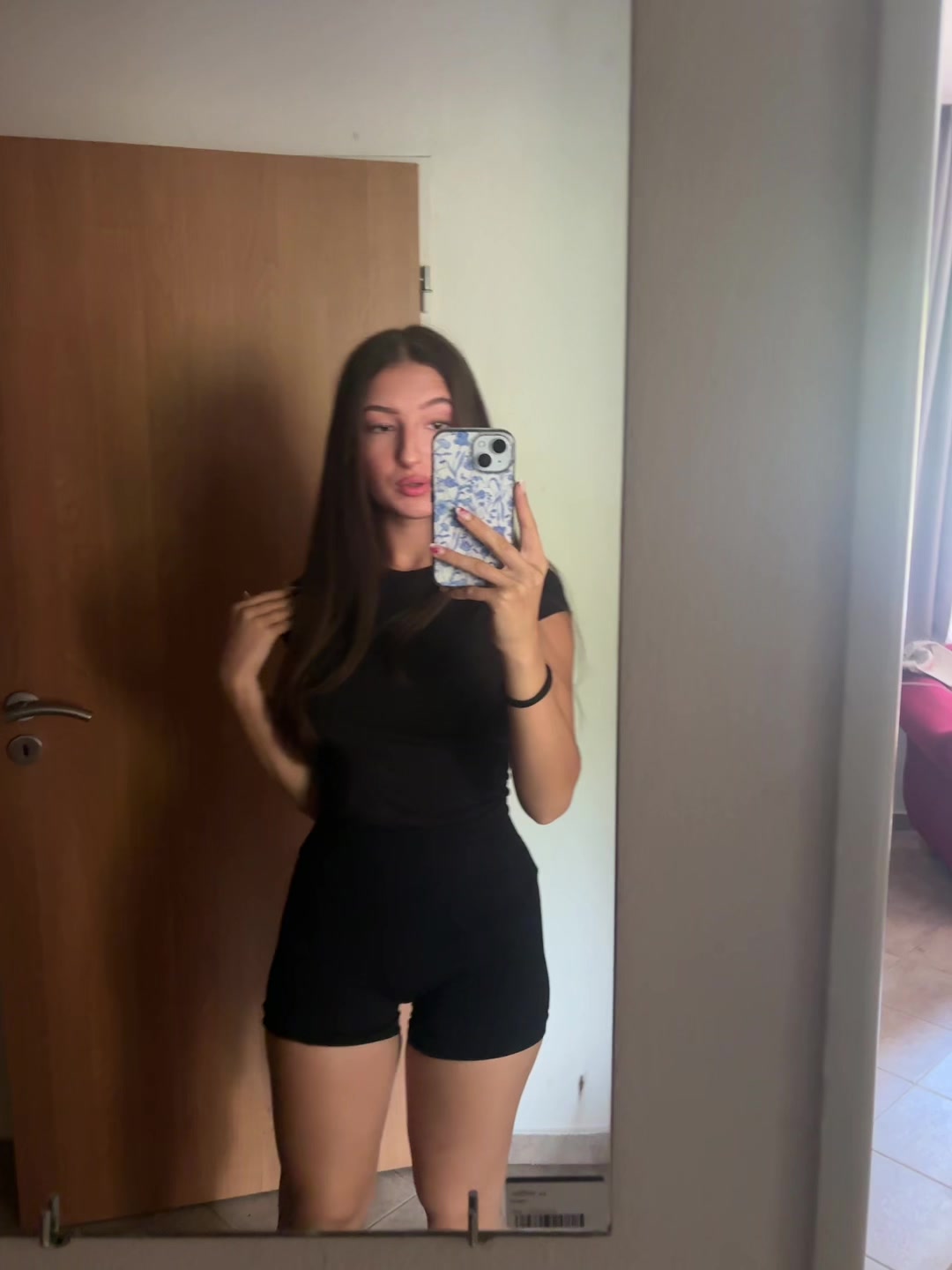 @nikol