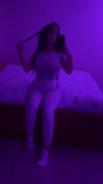 @Andreea🖤