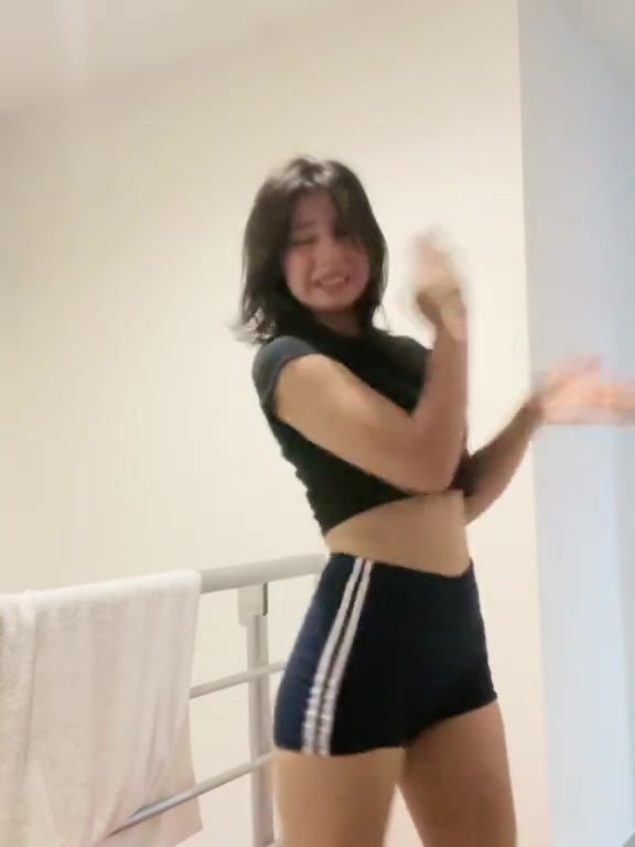 @𝒮𝒽𝒶