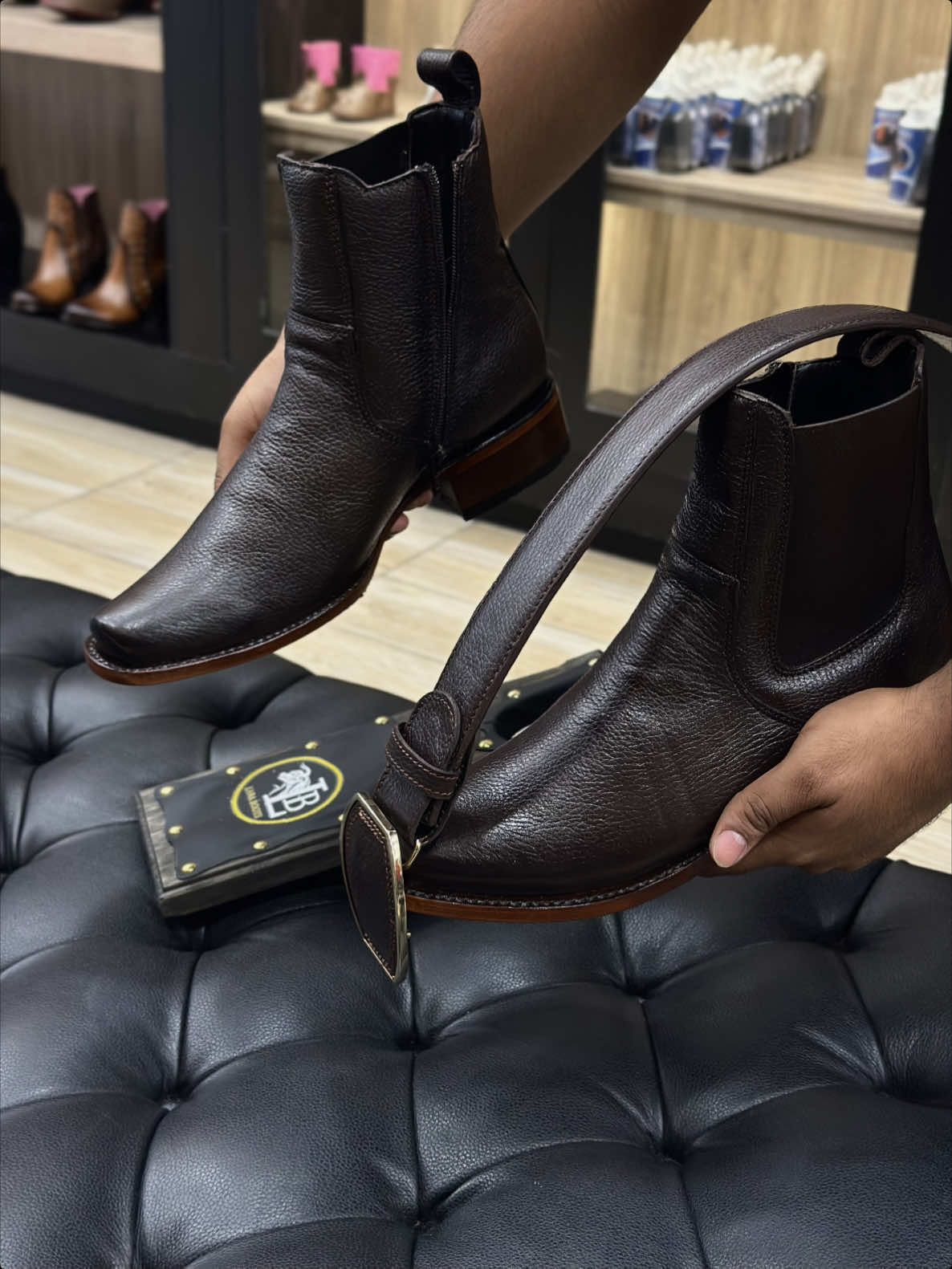 @Lara boots