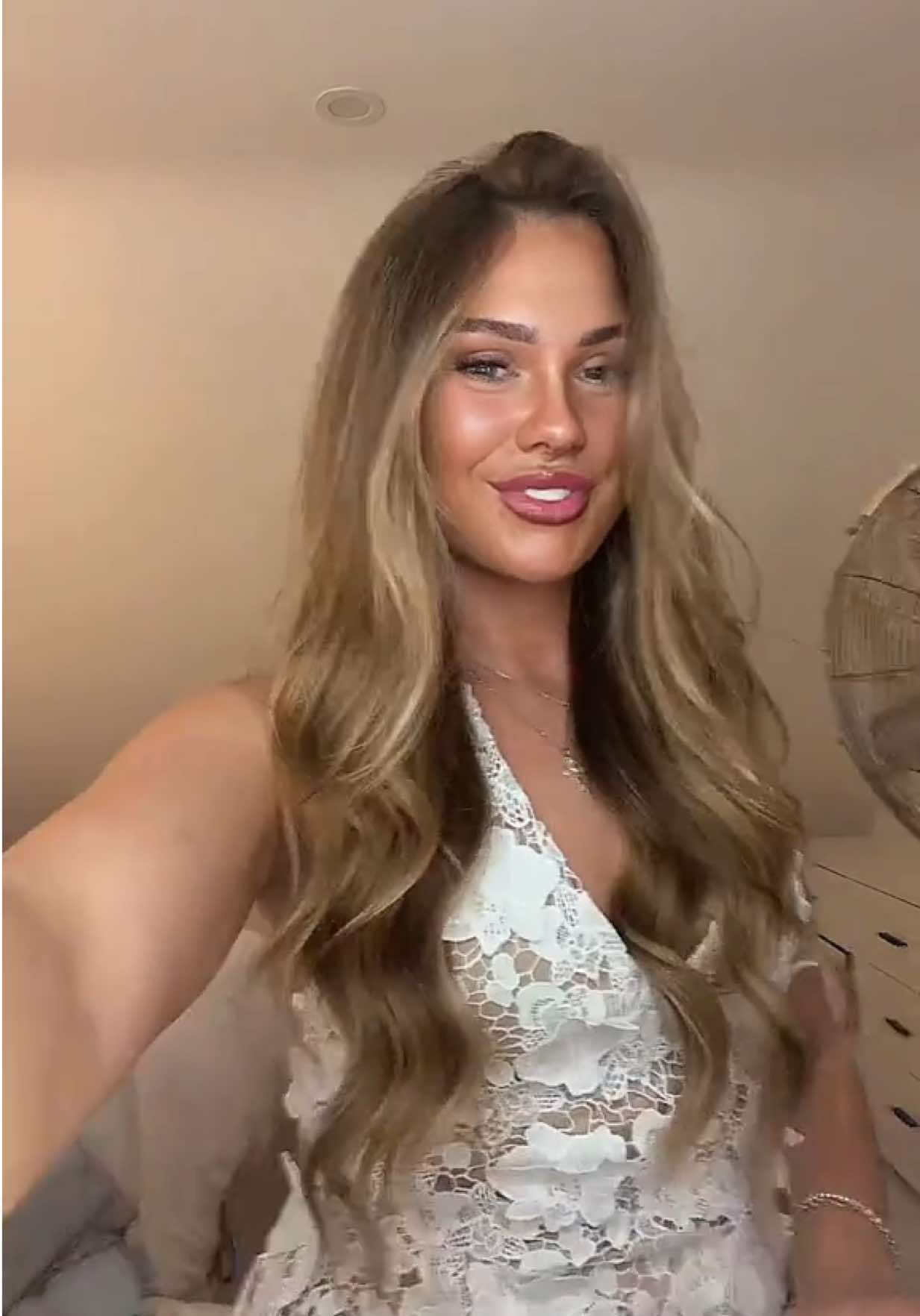 @𝐀𝐋𝐈𝐘𝐀𝐇 𝐑𝐎𝐒𝐄