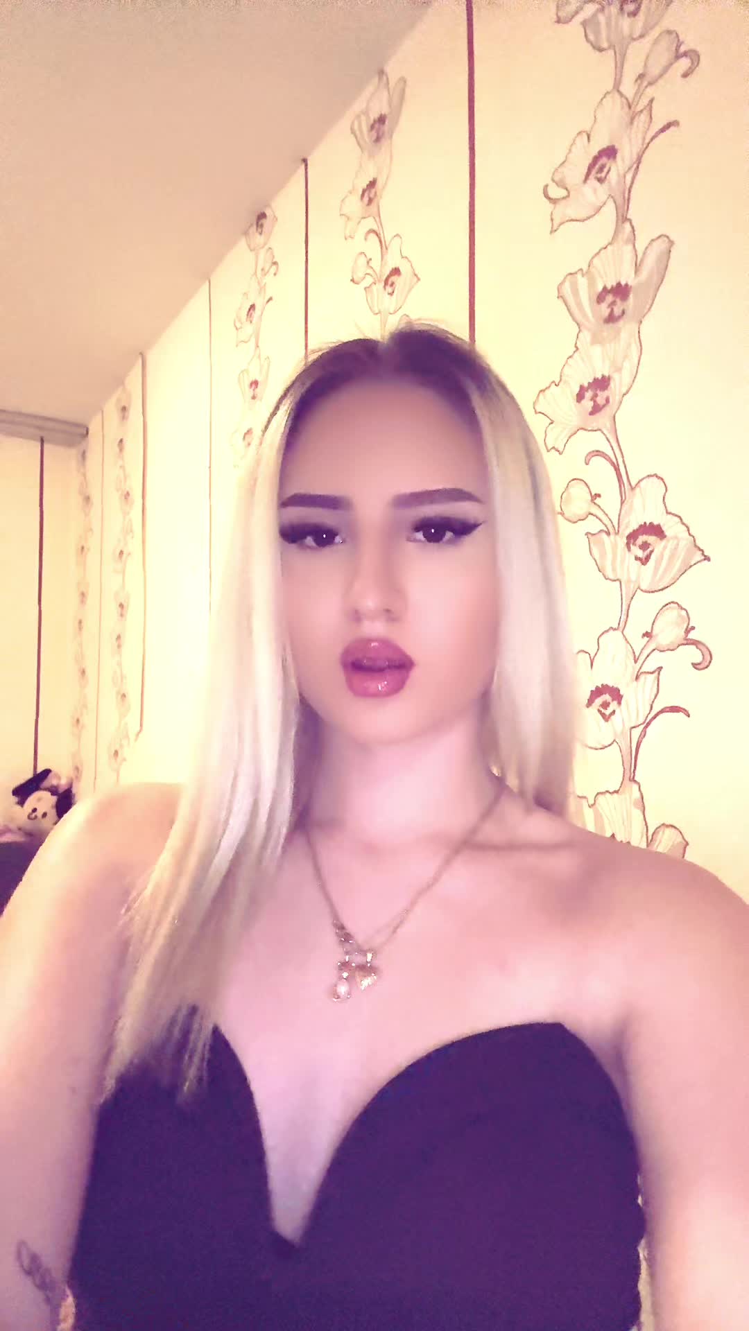 @Valeria_dsv