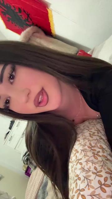 @𝔽𝕚𝕠𝕟𝕒🇦🇱