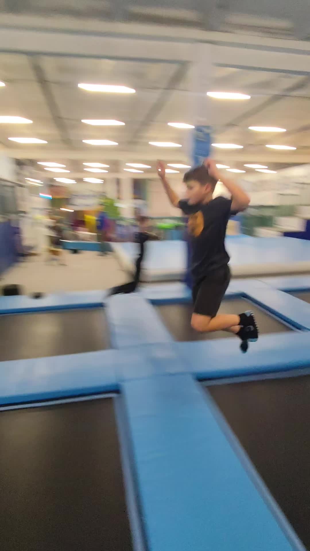 @OlIvEr_acro😈