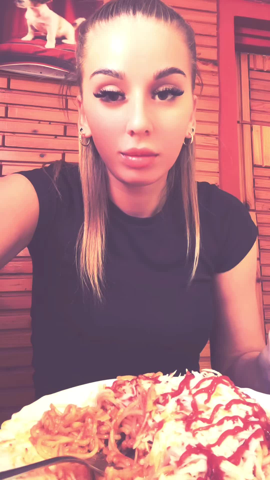 @Alexandra Moldov&aacute;n