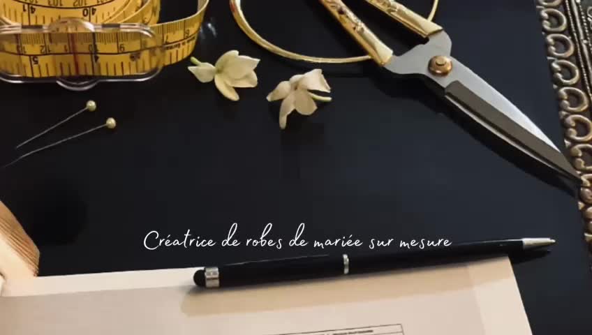 @MANICACOUTURE