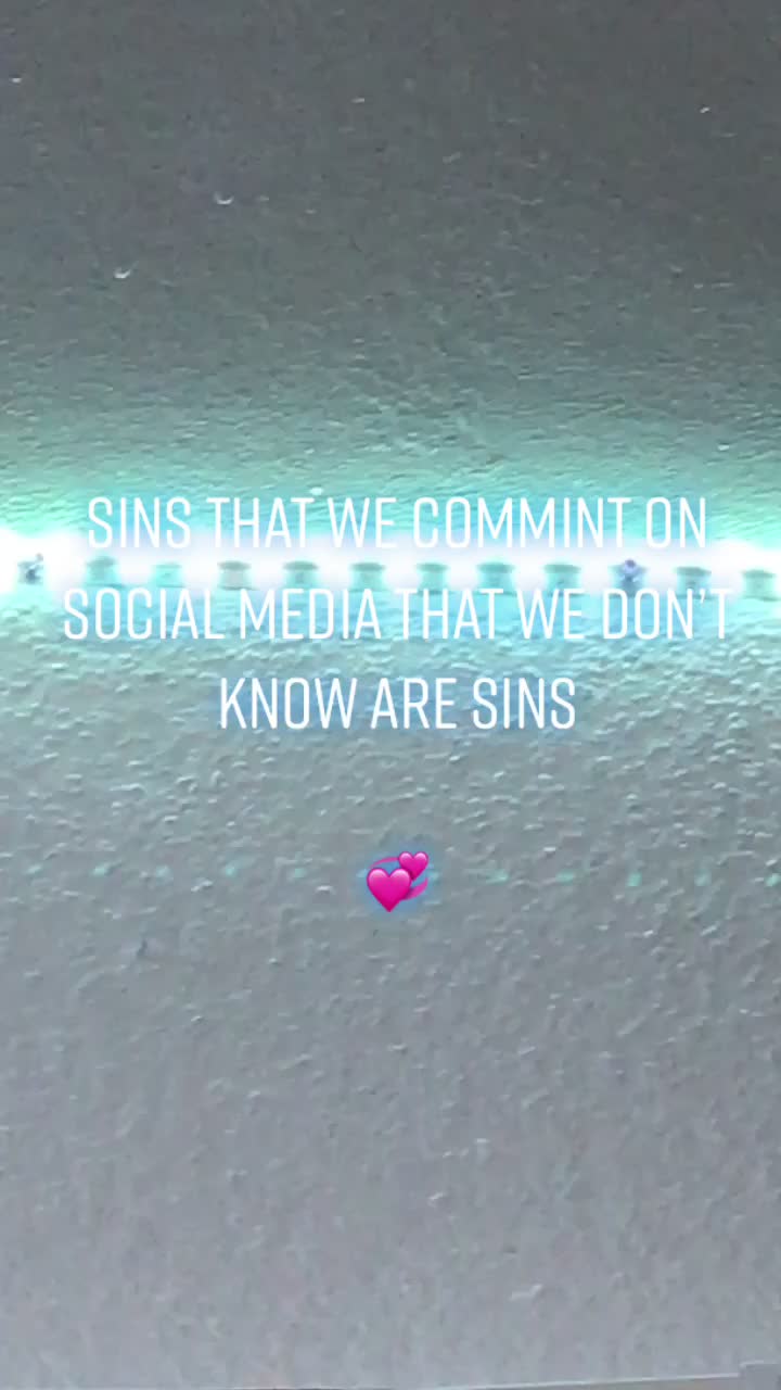 @✞ JESUS IS KING ✞