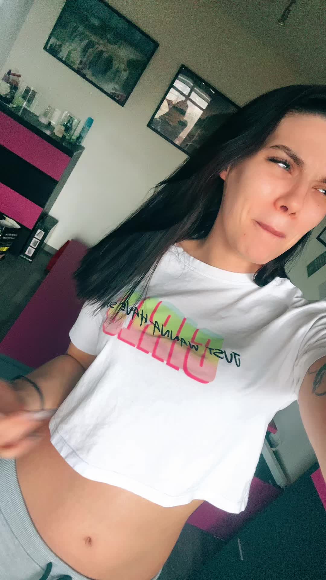 @KᗩTᕼᗩᖇIᑎᗩ 💟