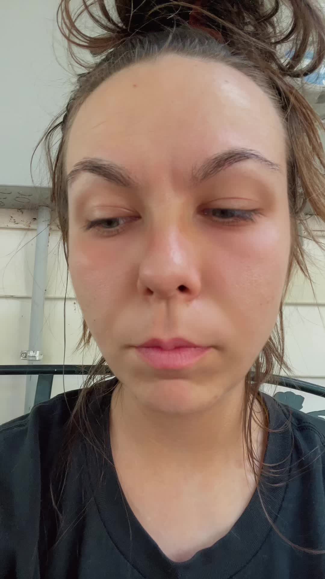 @T