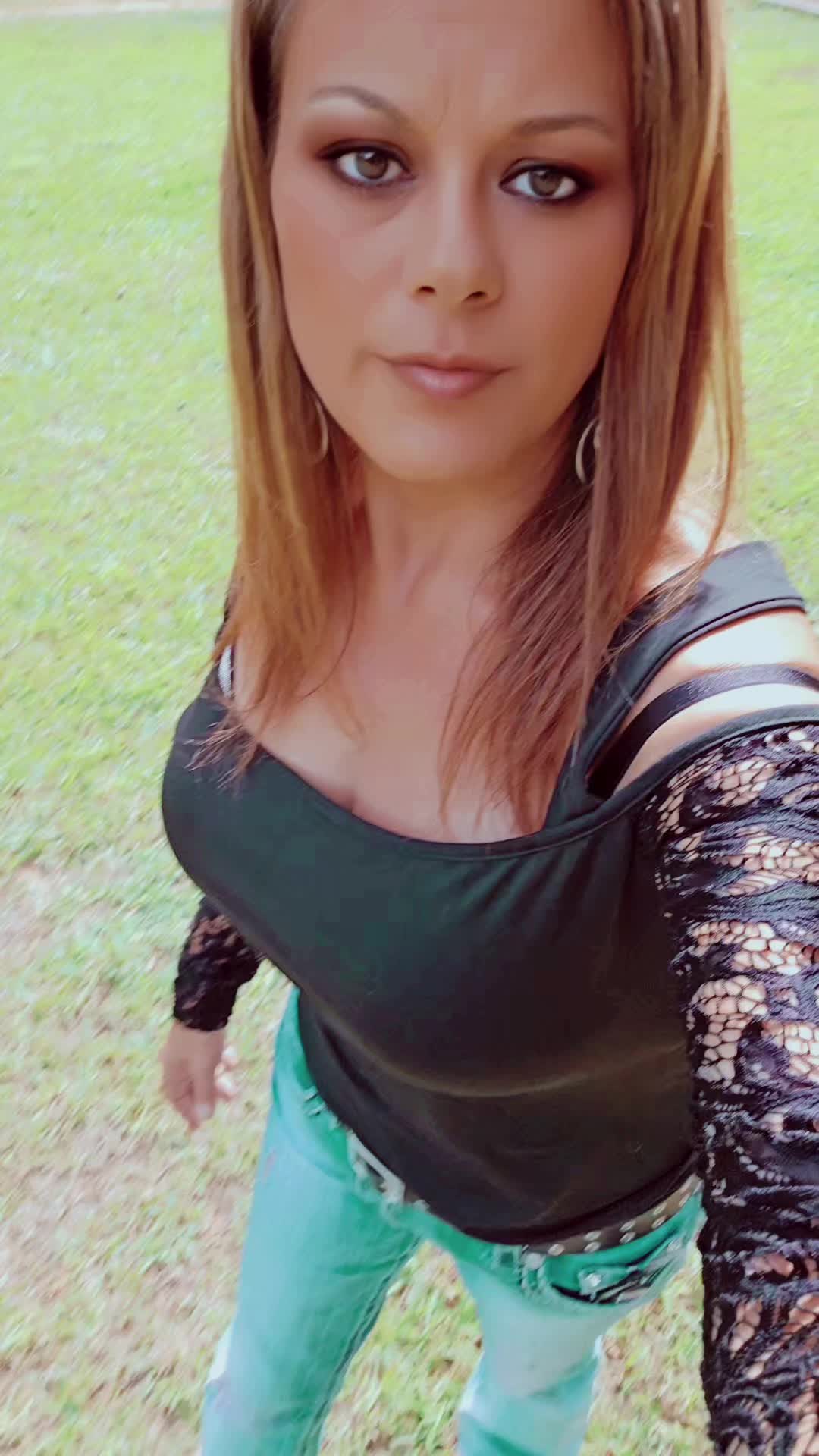 @Foxyroxy